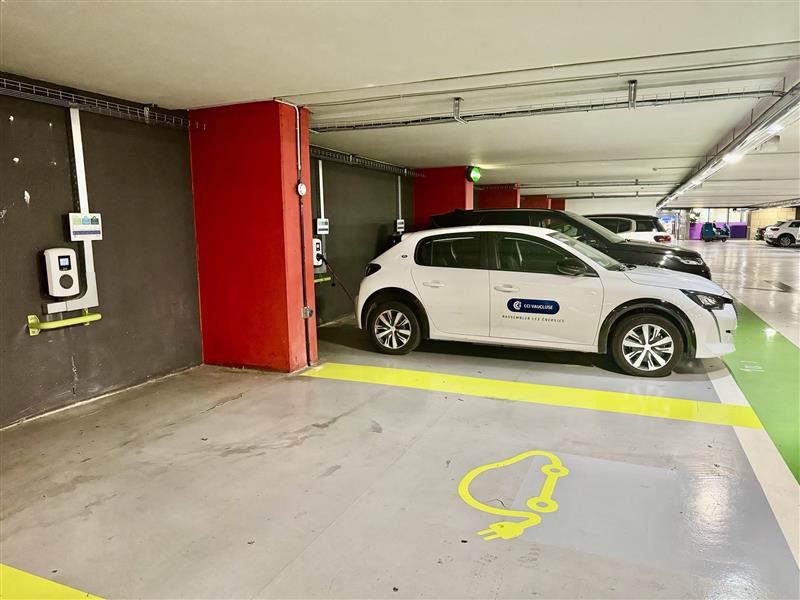 Parking Indigo Avignon Jean Jaurès underground garage inside the city walls