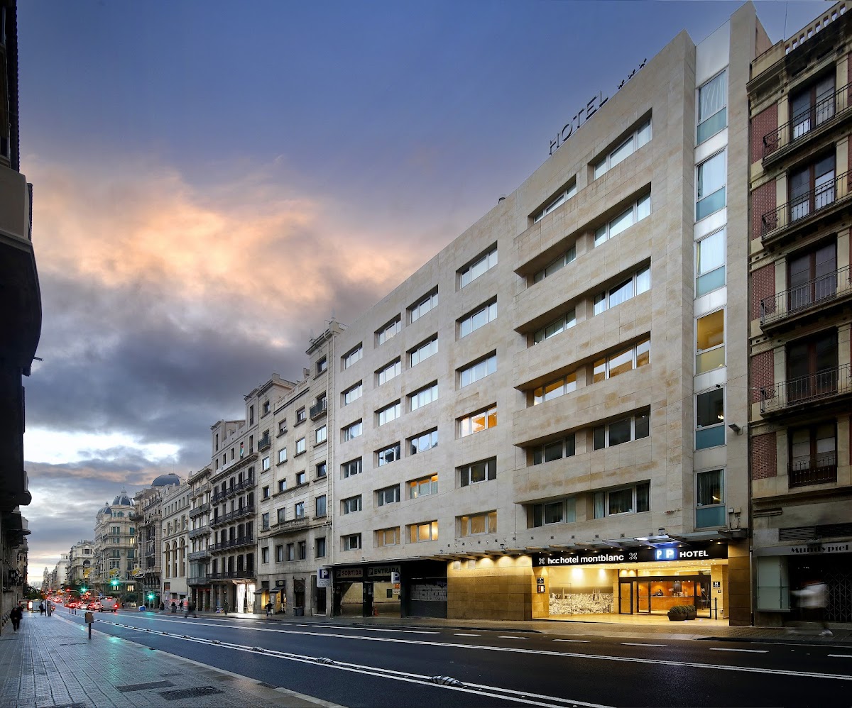 Hotel HCC Montblanc on Via Laietana in Barcelona