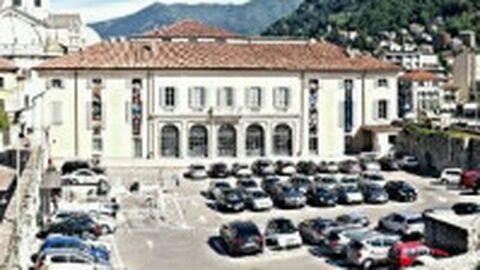 Arena del Teatro Sociale car park steps from Como’s Duomo