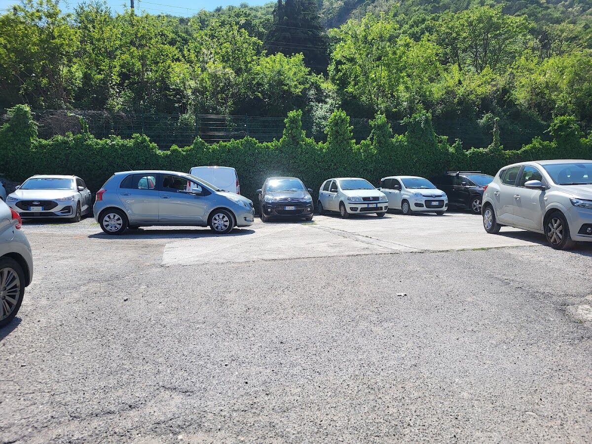 Free Parcheggio di via Regina on the edge of Como