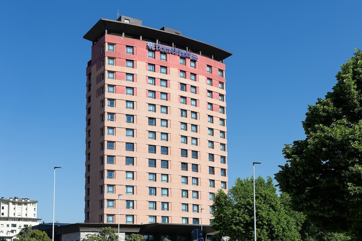 DoubleTree by Hilton Florence Metropole, west of the centre by the tram
