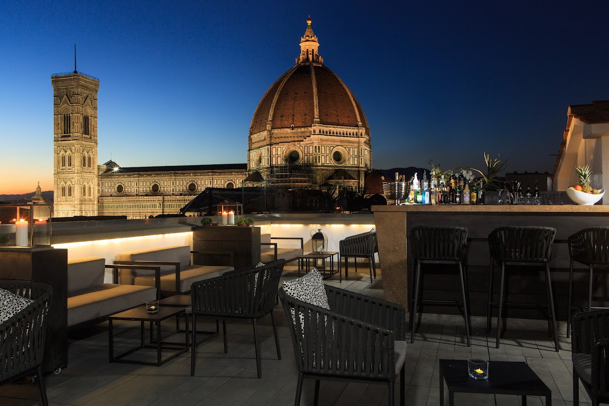 Grand Hotel Cavour on Via del Proconsolo in central Florence