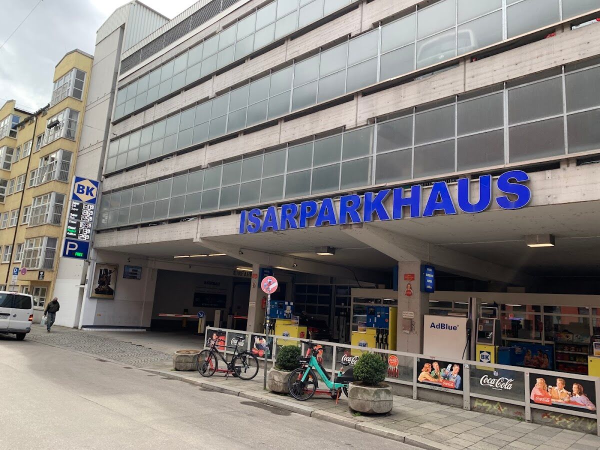 Isarparkhaus near Gärtnerplatz and the Isar in Munich