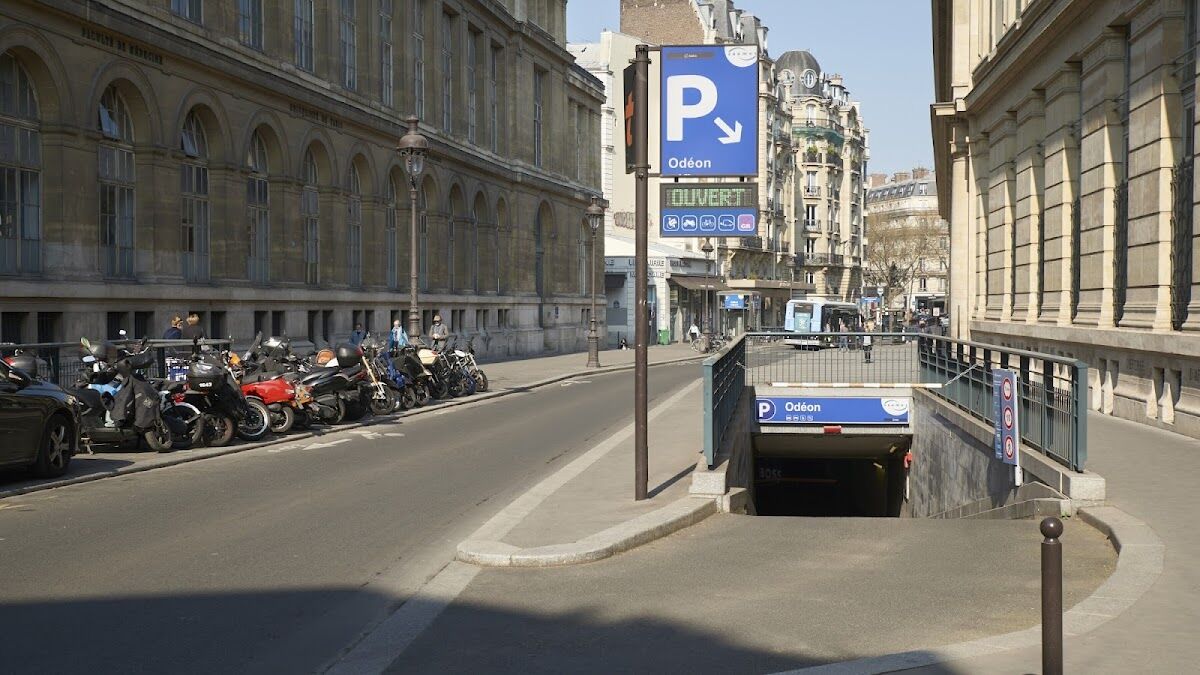 Saemes École de Médecine car park in Saint-Germain, Paris